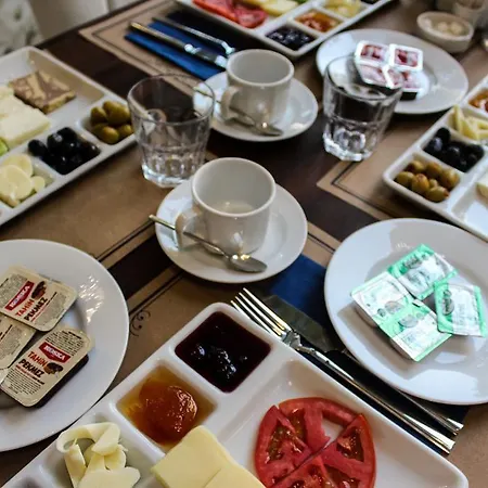 غراند فندق 3*